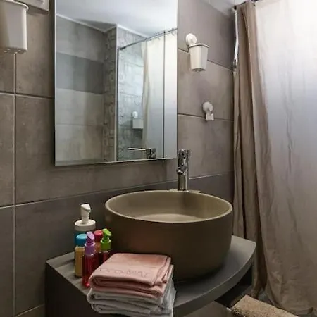 Apartment Minimal By The Sea *