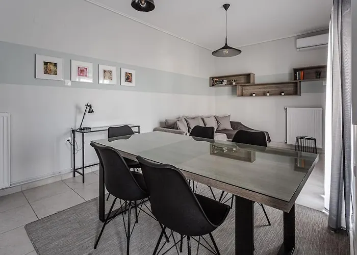 Minimal By The Sea * Vólosz