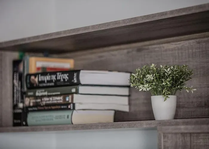 Minimal By The Sea *