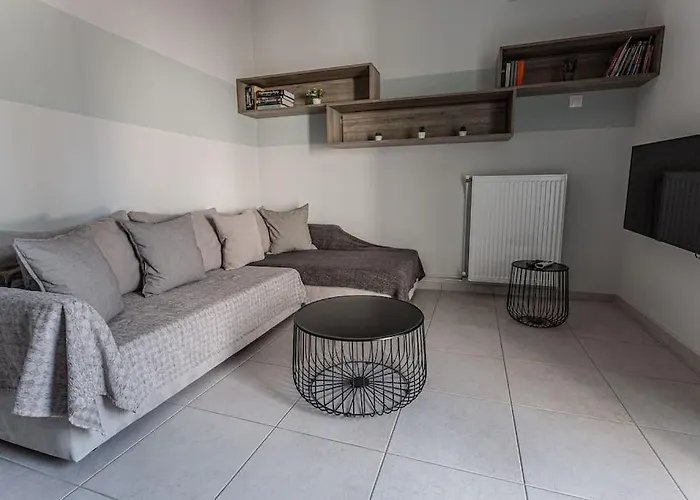 Minimal By The Sea Apartman *