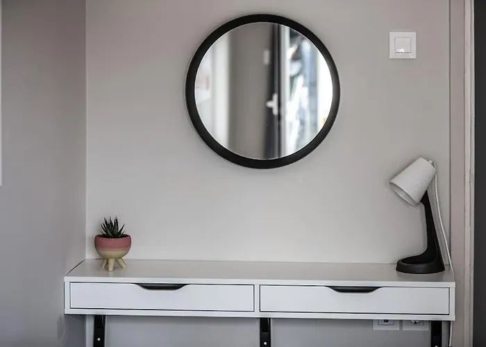 Minimal By The Sea Apartman