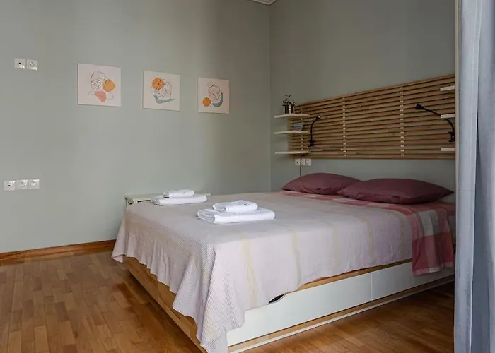 Minimal By The Sea *