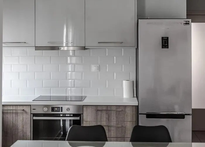 Minimal By The Sea Vólosz